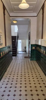 Attraktive Dach-Maisonettewohnung m. 105,62 m2 Wohn-/Nutzfläche
