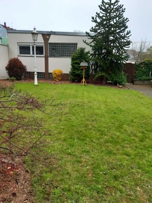 eigener Eingang - eigener Garten - großzügige Wohnung zu vermieten