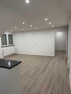 Erstbezug  2‑Zimmer Dachgeschoss-Apartment in Neckarsulm