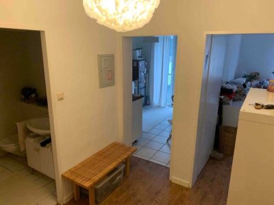 Ansprechende und modernisierte 1-Raum-Wohnung mit Balkon und EBK in Mainz