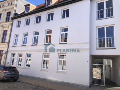 Kleine, ruhig gelegene 1 Zimmer Wohnung im Hinterhaus, wird frisch renoviert, neue Einbauküche