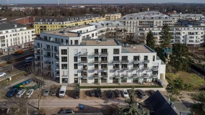 Ankommen & wohlfühlen: Sonniges Dachgeschoss mit zwei Balkonen und zentraler Lage