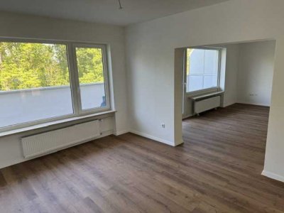 Zentrale neu renovierte Penthousewohnung mit Aufzug 103 m²