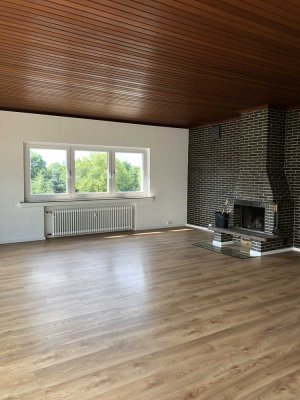 +++ Super schöne Penthouse Wohnung mit Aufzug bis in die Wohnung & großer Dachterrasse ++++