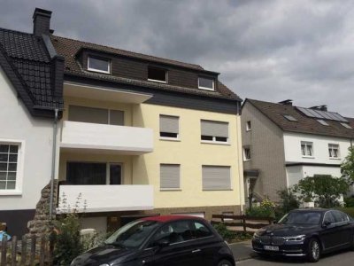 Generalsanierte 3-Zimmer-Süd-Wohnung in Hagen-Emst mit Balkon, Einbauküche, Garage und Gartennutzung