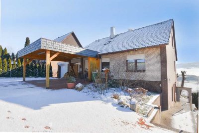 Attraktive Kapitalanlage: Dreifamilienhaus in begehrter Lage von Detfurth!