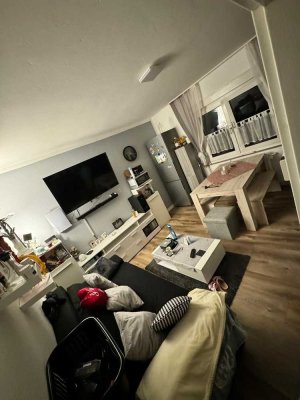 Schöne 2-Zimmer-Wohnung in ruhiger Lage in Bergisch Gladbach-Hand