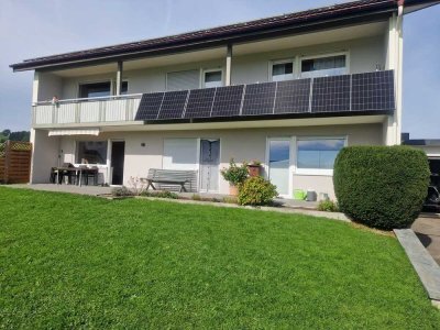 Für die Familie! 4-Zimmer- Erdgeschoss-Wohnung 
mit Bergsicht bei Lindenberg