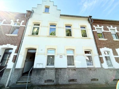 3-Zimmer Wohnung mit eigenem Gartenanteil