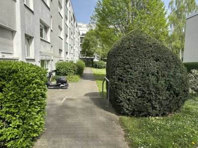 Exklusive, sanierte 2-Zimmer-Wohnung mit Balkon in Frankfurt