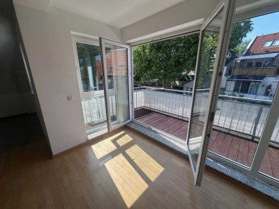 MODERNE, HELLE MAISONETTEWOHNUNG mit 2 BALKONEN