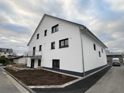 Schöne helle 4-Zimmerwohnung mit Balkon in Hösbach !