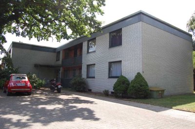 St. Gertrud, Am Waldsaum, ruhige 2-Zimmer Wohnung mit EBK, Vollbad und Balkon