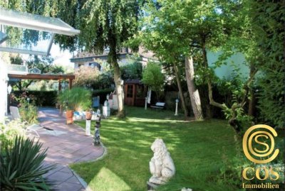 Das Haus im Haus in Stuttgart-Rohr, exklusives Wohnambiente, mit riesigem Garten