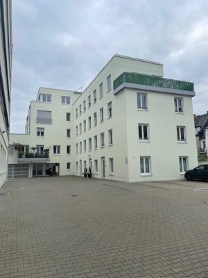 Beliebtes Wohnen in der südlichen Vorstadt! 
Moderne 4 ZKB-Penthouse-Wohnung 
mit großer Terrasse