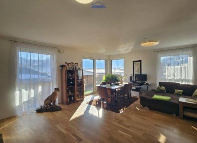 Sonnige 4- Zimmer Familienwohnung, zentral und ruhig