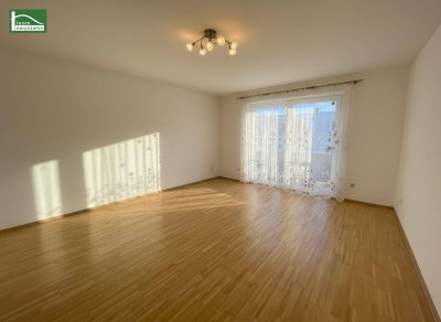 Ruhige Wohnung im Zentrum von Himberg mit großem Balkon und Einbauküche! Ab Juli verfügbar!