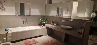 Unschlagbarer Preis! Luxuriöse 6-Zimmer Wohnung in Groß-Gerau