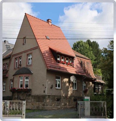 Villa in ruhiger und grüner Stadtrandlage