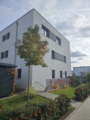 ** Provisionsfrei ** Hochwertige Maisonette (Garten, Sauna & Heimkino) mit Reiheneckhaus-Flair