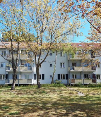 Ruhige 1-Zimmer-Erdgeschosswohnung mit Einbauküche