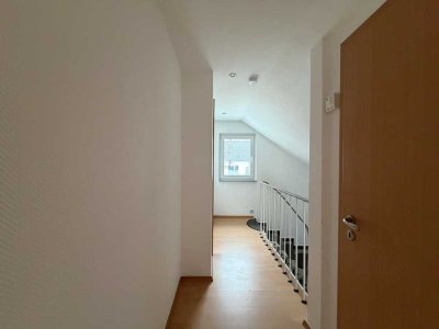 Attraktive 4,5-Zimmer Maisonette-Wohnung mit Balkon in Dortmund-Dorstfeld