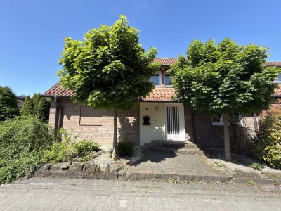 Wohnen in ruhiger Sackgassenlage mit schönem Garten, Garage und Keller