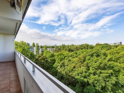 Freie 2-3-Zimmer-Wohnung mit toller Aussicht und sehr guter Infrastruktur in München-Bogenhausen