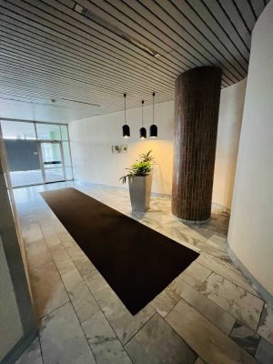 Zwei Eigentumswohnungen mit Balkon & Tiefgarage – zentrale Innenstadtlage gegenüber Musiktheater