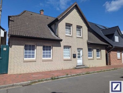 PROVISIONSFREI für den Käufer! Solides Einfamilienhaus mit Garage!
