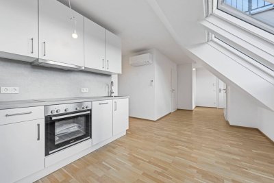 GENERALSANIERT - PERFEKT AUFGETEILTE DACHGESCHOSSWOHNUNG IN FAVORITEN