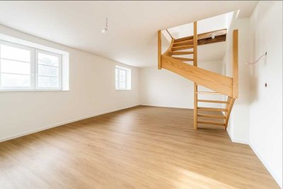 Borna * ERSTBEZUG * 5 Zimmer * Maisonette * Garten und Balkon