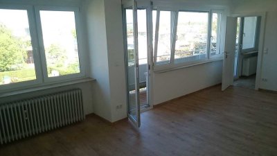 Helle und gepflegte 3-Raum-Wohnung mit 2 Balkonen in Würzburg