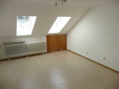 Gepflegte 2-Zimmer-Wohnung im 2. OG in Steinau an der Straße