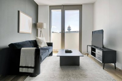 Traumblick über Wien, Belview Tower mit Gym, Wellness &amp; Lounge, 2 Zimmer + Balkon, 17. Stock, U-Bahn (VIE46)