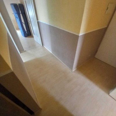 Gemütliche 2,5-Zimmer-Dachgeschosswohnung mit EBK in Dietzenbach-Westend