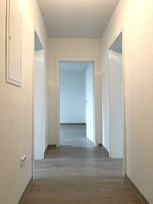 Top renovierte 3-Zimmer Wohnung in frisch modernisiertem Gebäude