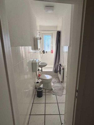 Schöne und helle 2-Zimmer-Wohnung mit EBK zu vermieten