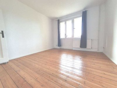 Sonnige Wohnung mit Balkon