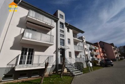 Renovierte 2-Zi.-Wohnung mit Balkon, Tageslichtbad und Stellplatz gesucht?