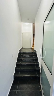 Zuhause mit 2 Zimmern in der Kernstadt von Neustadt an der Weinstraße