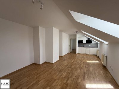 Gemütliche Single-Dachgeschosswohnung in Grünruhelage nahe U4 Hütteldorf