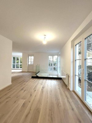 Großzügiges Wohnensemble mit Garten in Prestige Lage – Nahe der Weinberge!