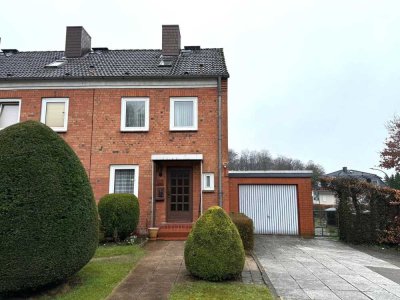 Attraktives Endreihenhaus mit Vollkeller, Süd- West Terrasse und Garage in beliebter Ortslage