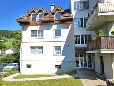 Sonnige 3-Zimmer-Wohnung mit Carport und Grünblick