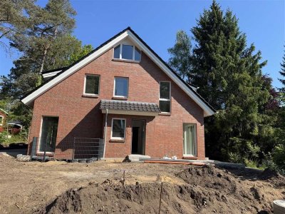 ***HOLM-SEPPENSEN***NEUBAU REIHENMITTELHAUS MIT WAERMEPUMPE UND SOLAR ZU VERMIETEN***