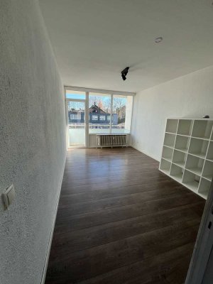 ohne Provision Uni-Nähe Bezugsfertig 1-Zimmer-Appartement mit Balkon und EBK in Kassel