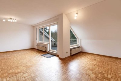 Trier-Olewig - Gut aufgeteilte Dachgeschoßwohnung mit Ausbaureserve im Speicher und schönem Blick