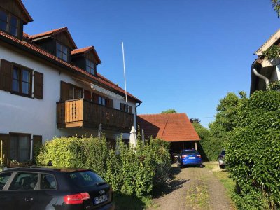 Exklusive 4-Zimmer-DG-Wohnung mit Balkon in Kottgeisering