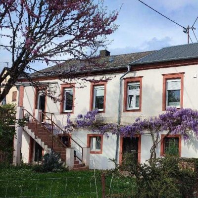 wunderschöner Altbau für Gartenliebhaber